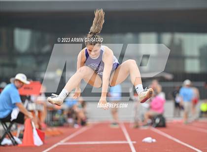 Thumbnail 2 in UIL 2A Track & Field Finals  photogallery.