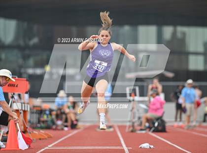 Thumbnail 3 in UIL 2A Track & Field Finals  photogallery.