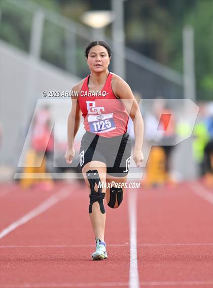 Thumbnail 2 in UIL 2A Track & Field Finals  photogallery.