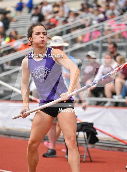 Thumbnail 1 in UIL 2A Track & Field Finals  photogallery.