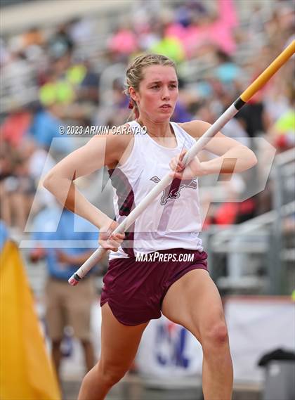 Thumbnail 1 in UIL 2A Track & Field Finals  photogallery.