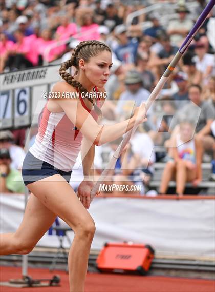 Thumbnail 1 in UIL 2A Track & Field Finals  photogallery.