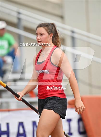 Thumbnail 2 in UIL 2A Track & Field Finals  photogallery.
