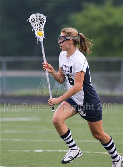 Thumbnail 2 in Wilton vs. Darien (CIAC D1 Semifinal) photogallery.