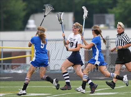 Thumbnail 3 in Wilton vs. Darien (CIAC D1 Semifinal) photogallery.