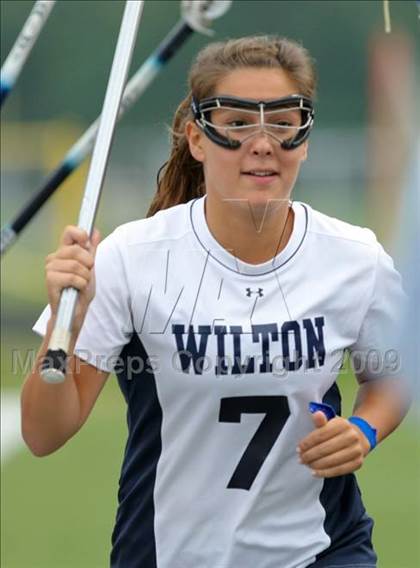 Thumbnail 2 in Wilton vs. Darien (CIAC D1 Semifinal) photogallery.