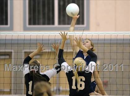 Thumbnail 1 in El Dorado @ Cosumnes Oaks photogallery.