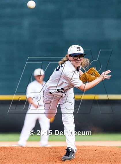 Thumbnail 1 in Chamberlain vs. Durant photogallery.