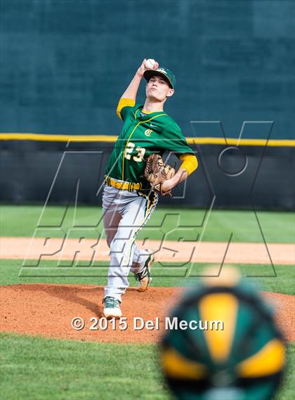 Thumbnail 1 in Chamberlain vs. Durant photogallery.
