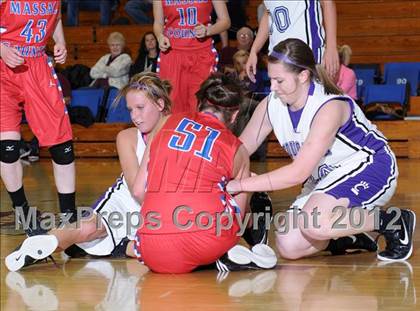 Thumbnail 3 in Central vs. Massac County (IHSA Class 2A Sectional Semi-Final) photogallery.