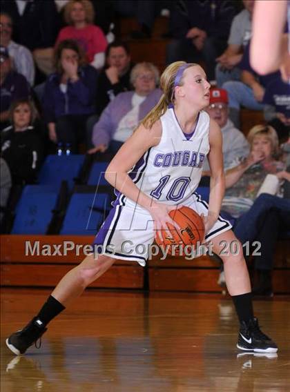 Thumbnail 1 in Central vs. Massac County (IHSA Class 2A Sectional Semi-Final) photogallery.