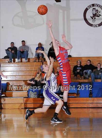 Thumbnail 3 in Central vs. Massac County (IHSA Class 2A Sectional Semi-Final) photogallery.