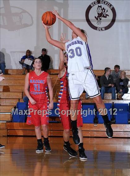 Thumbnail 3 in Central vs. Massac County (IHSA Class 2A Sectional Semi-Final) photogallery.