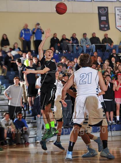 Thumbnail 3 in D'Evelyn @ Valor Christian photogallery.