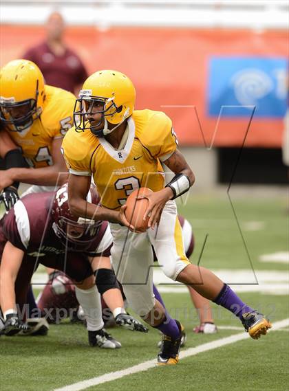 Thumbnail 2 in Auburn @ Riverside (Kickoff Classic) photogallery.