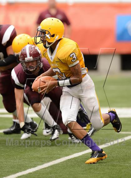 Thumbnail 2 in Auburn @ Riverside (Kickoff Classic) photogallery.