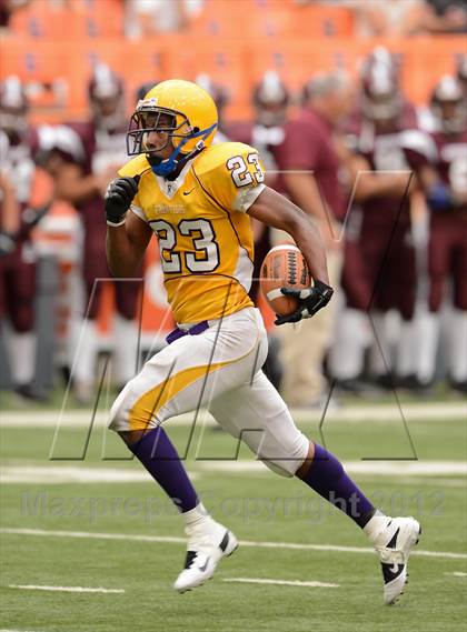 Thumbnail 3 in Auburn @ Riverside (Kickoff Classic) photogallery.