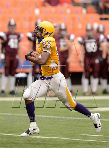 Thumbnail 2 in Auburn @ Riverside (Kickoff Classic) photogallery.