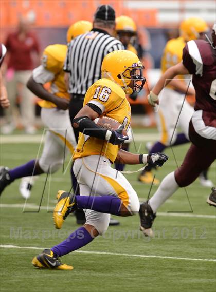 Thumbnail 3 in Auburn @ Riverside (Kickoff Classic) photogallery.
