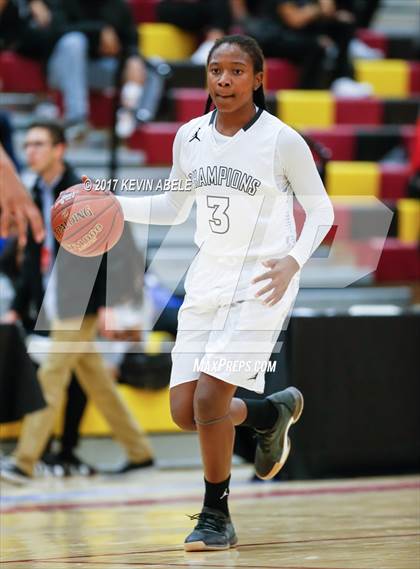 Thumbnail 2 in Cesar Chavez vs Clark (Hoophall West) photogallery.