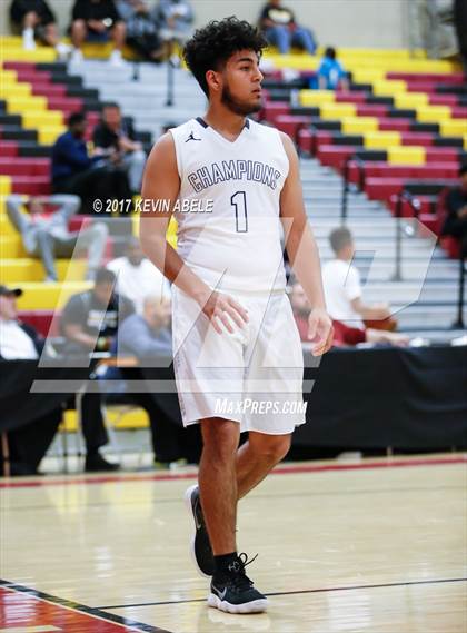 Thumbnail 1 in Cesar Chavez vs Clark (Hoophall West) photogallery.
