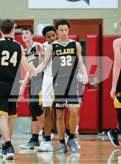 Thumbnail 2 in Cesar Chavez vs Clark (Hoophall West) photogallery.