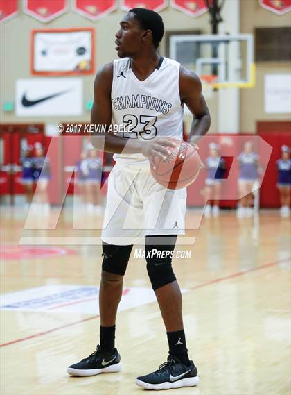 Thumbnail 3 in Cesar Chavez vs Clark (Hoophall West) photogallery.