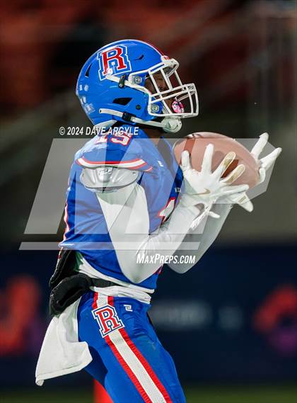 Thumbnail 1 in Richfield vs. Grantsville (UHSAA 3A Semifinal) photogallery.