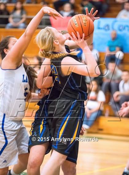 Thumbnail 1 in LaConner vs Adna (WIAA 2B Regional Playoff) photogallery.