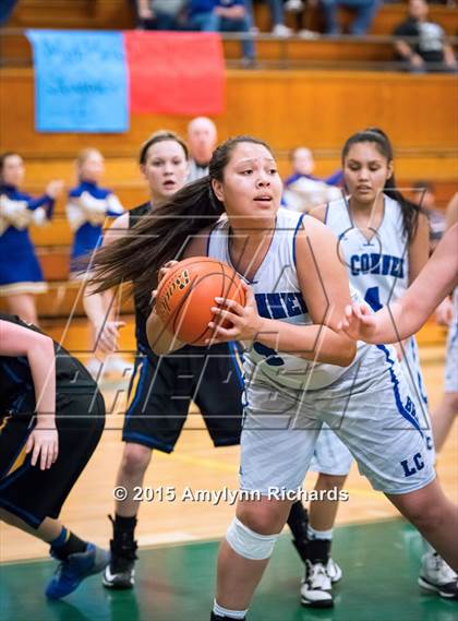 Thumbnail 1 in LaConner vs Adna (WIAA 2B Regional Playoff) photogallery.
