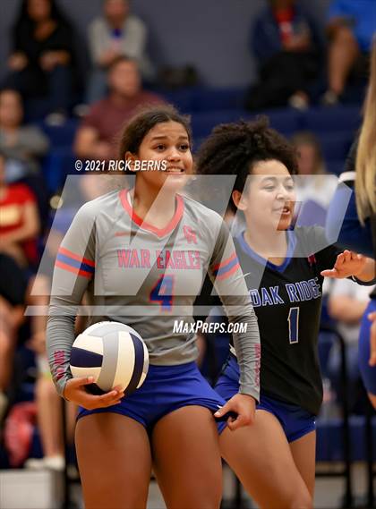 Thumbnail 2 in College Park vs Oak Ridge photogallery.