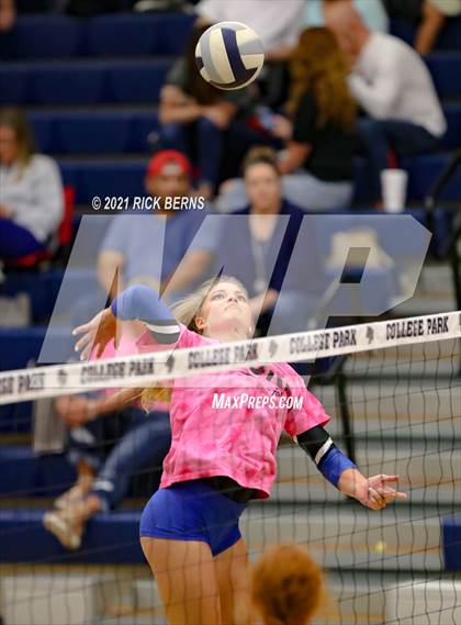 Thumbnail 3 in College Park vs Oak Ridge photogallery.