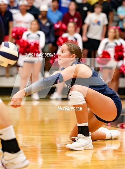 Thumbnail 1 in College Park vs Oak Ridge photogallery.