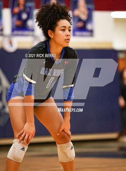 Thumbnail 3 in College Park vs Oak Ridge photogallery.