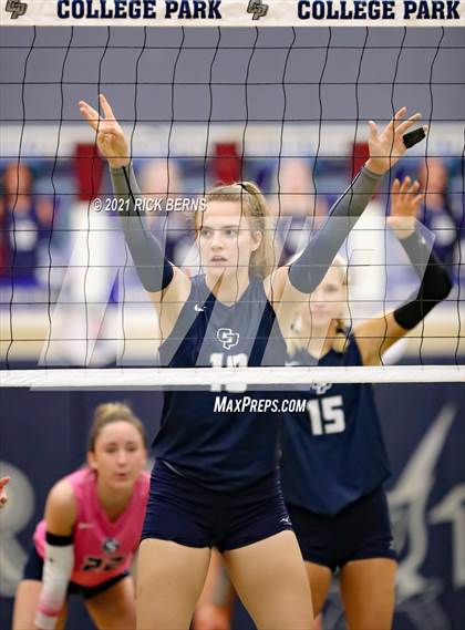 Thumbnail 3 in College Park vs Oak Ridge photogallery.