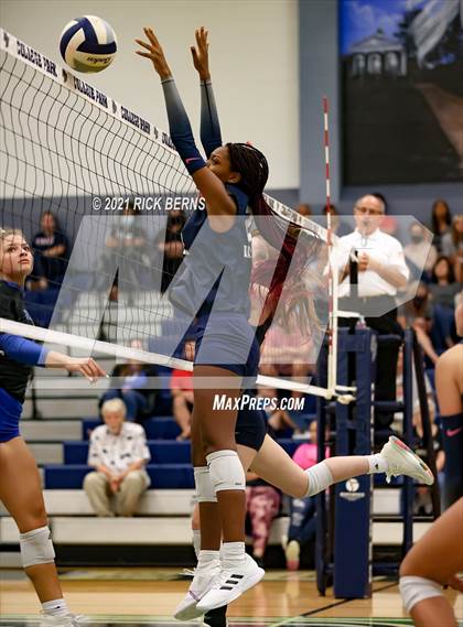 Thumbnail 2 in College Park vs Oak Ridge photogallery.