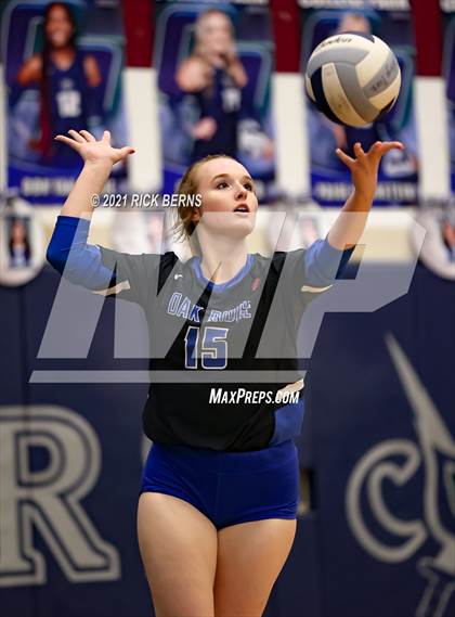 Thumbnail 1 in College Park vs Oak Ridge photogallery.