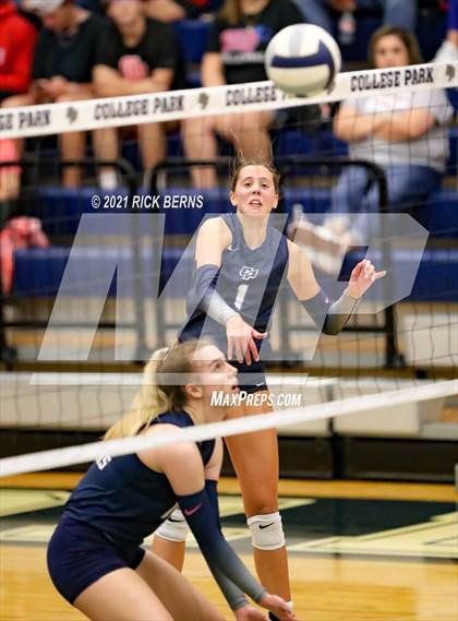 Thumbnail 3 in College Park vs Oak Ridge photogallery.