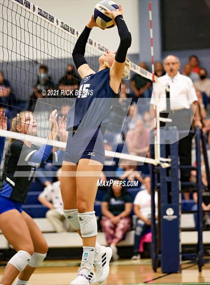 Thumbnail 2 in College Park vs Oak Ridge photogallery.