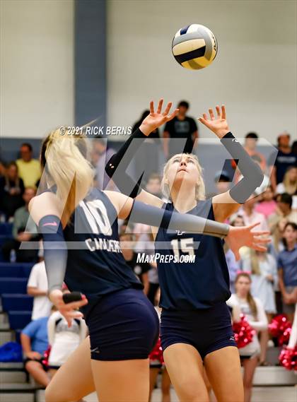 Thumbnail 2 in College Park vs Oak Ridge photogallery.
