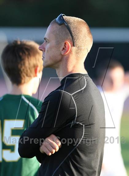Thumbnail 2 in Hamden @ Glastonbury (CIAC Class LL 1st Round) photogallery.