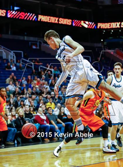 Thumbnail 2 in Corona del Sol vs Highland (Hoopin' it Up at the Arena) photogallery.