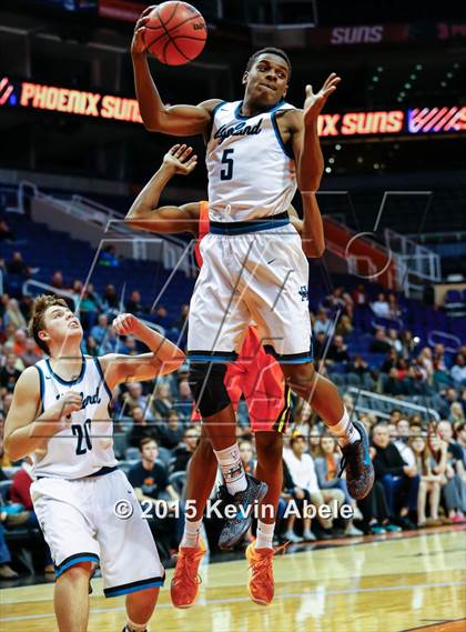 Thumbnail 3 in Corona del Sol vs Highland (Hoopin' it Up at the Arena) photogallery.