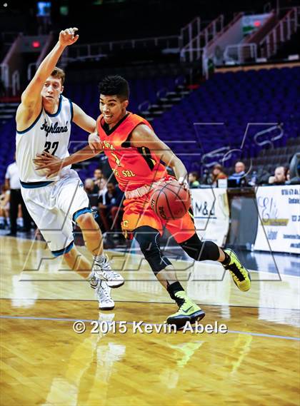 Thumbnail 3 in Corona del Sol vs Highland (Hoopin' it Up at the Arena) photogallery.