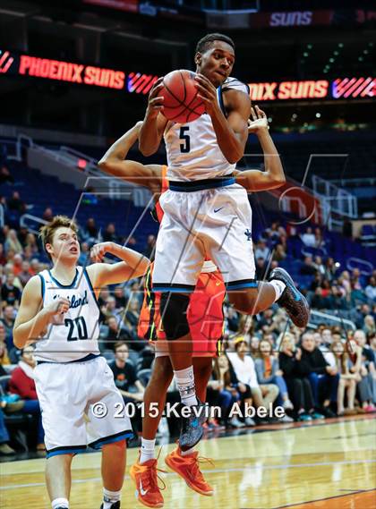 Thumbnail 1 in Corona del Sol vs Highland (Hoopin' it Up at the Arena) photogallery.