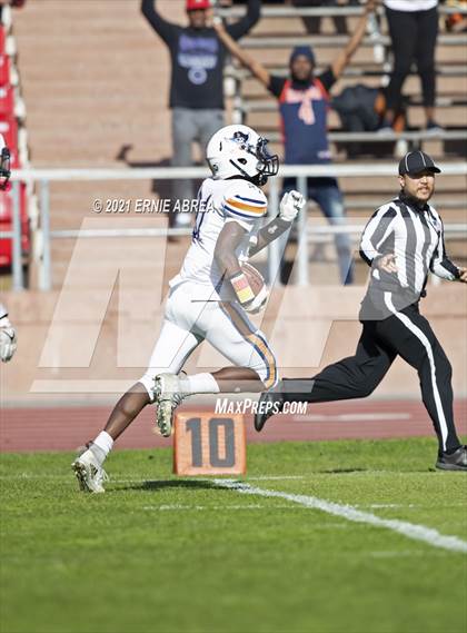 Thumbnail 3 in Lincoln vs. Balboa (CIF SF Final) photogallery.