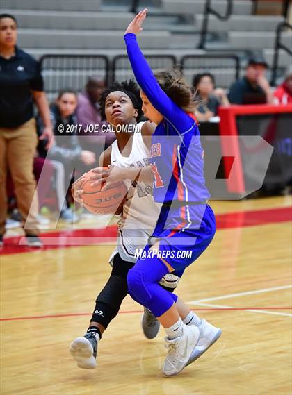 Thumbnail 2 in Fort Bend Kempner vs Leander (Mira's Texas Riviera Tournament) photogallery.