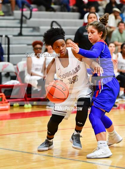 Thumbnail 2 in Fort Bend Kempner vs Leander (Mira's Texas Riviera Tournament) photogallery.