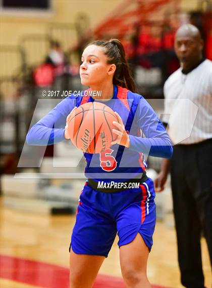 Thumbnail 2 in Fort Bend Kempner vs Leander (Mira's Texas Riviera Tournament) photogallery.