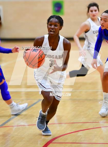 Thumbnail 3 in Fort Bend Kempner vs Leander (Mira's Texas Riviera Tournament) photogallery.